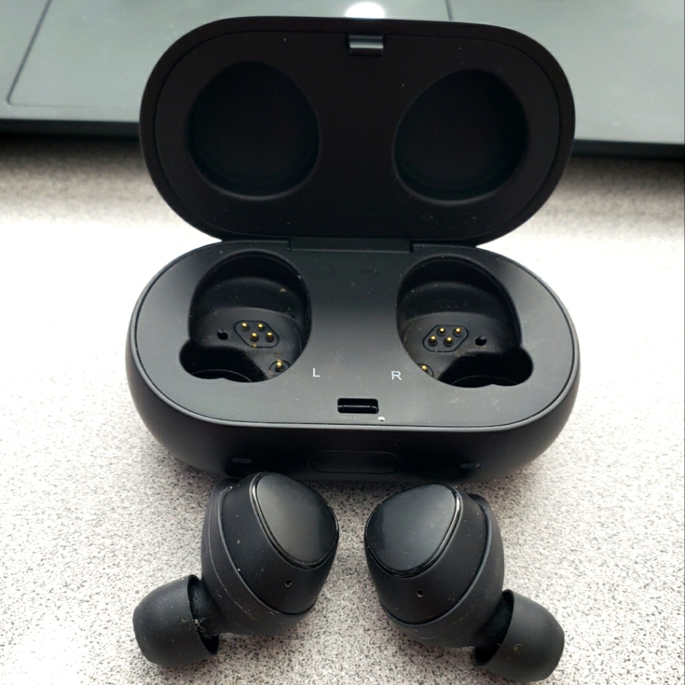 Samsung Galaxy Buds - True Wireless Earbud Headphones - Cosmic Black